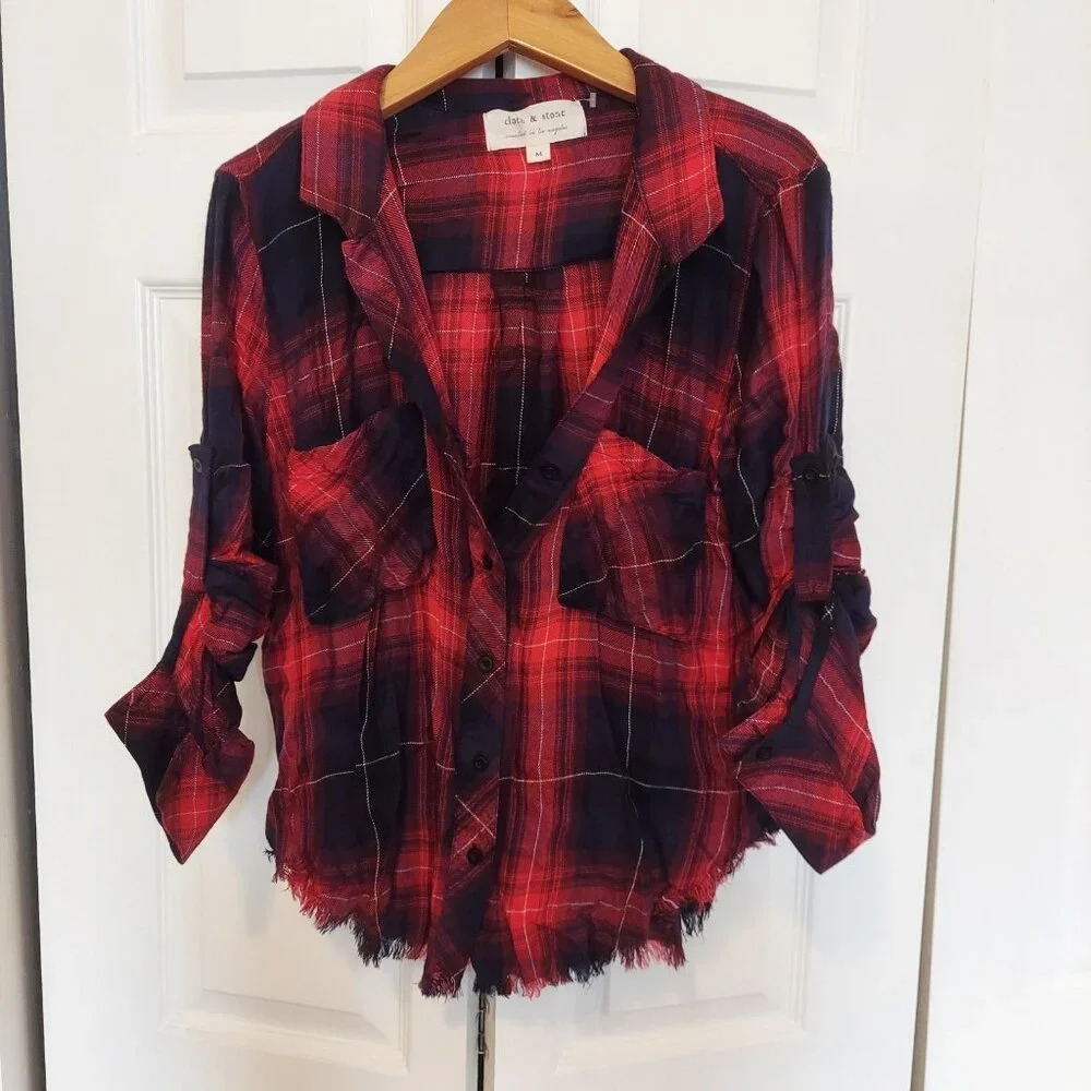 Cloth and Barrel Plaid Button Down with Frayed Hem Size Medium NWOT